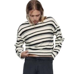 Zara NWT Women’s Rustic Short Sweater Small Black White Knit Striped Oversize Pu
